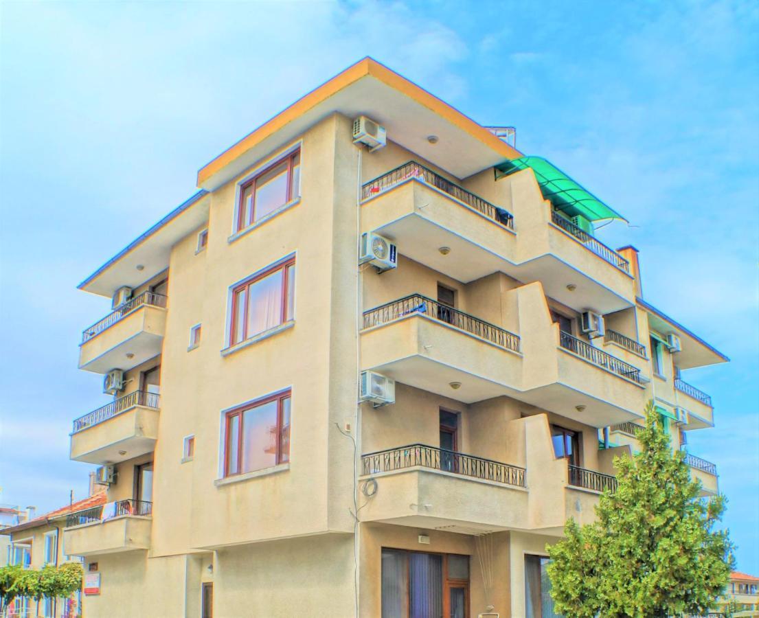 Chrystal Guest House Obzor Exterior foto
